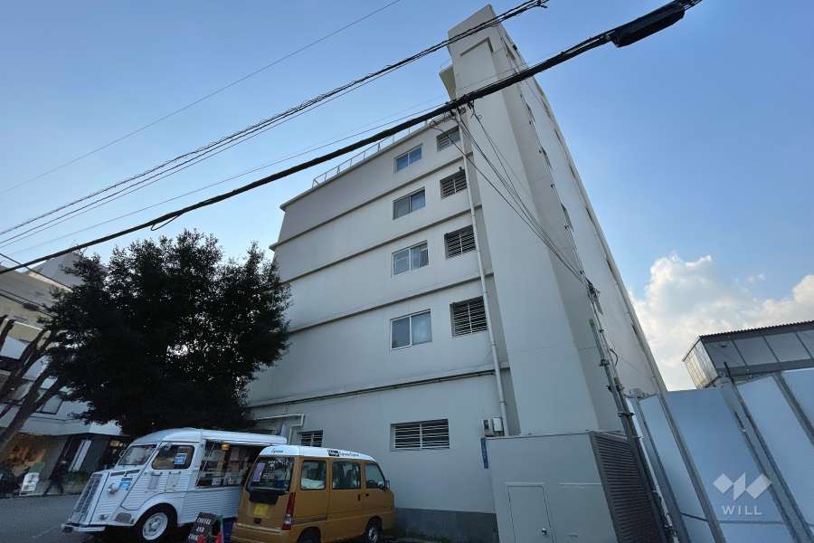 代官山東急アパートアネックスの外観（北東側から）