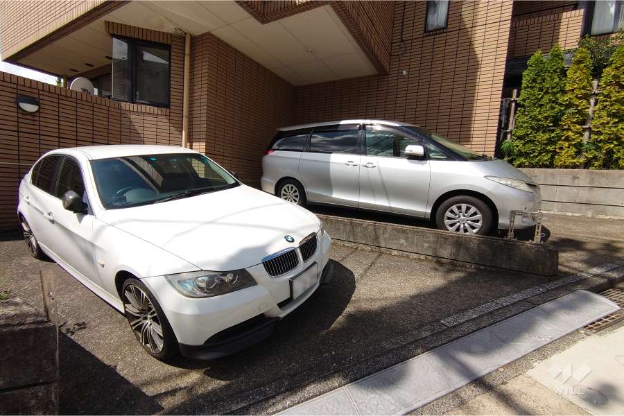 敷地内駐車場（屋外平面式）