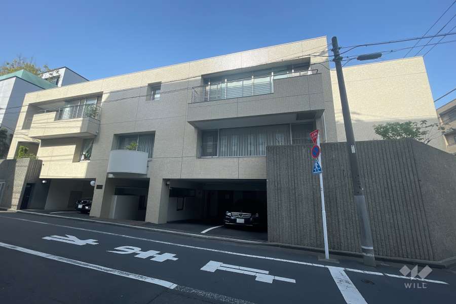 イースタンホームズ南平台の外観（南西側から）