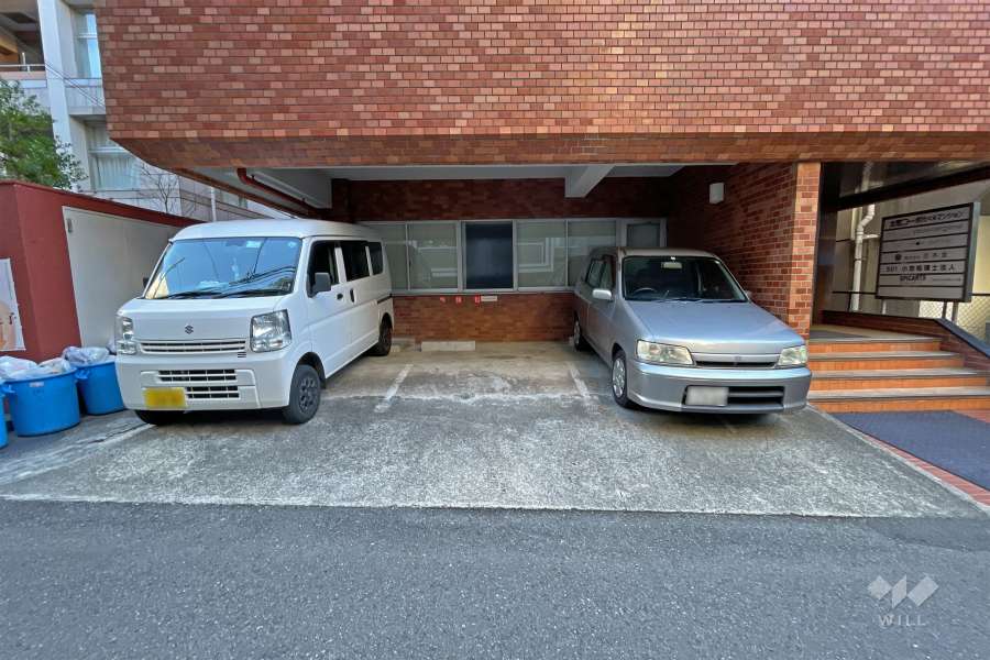 敷地内駐車場（屋外平面式）