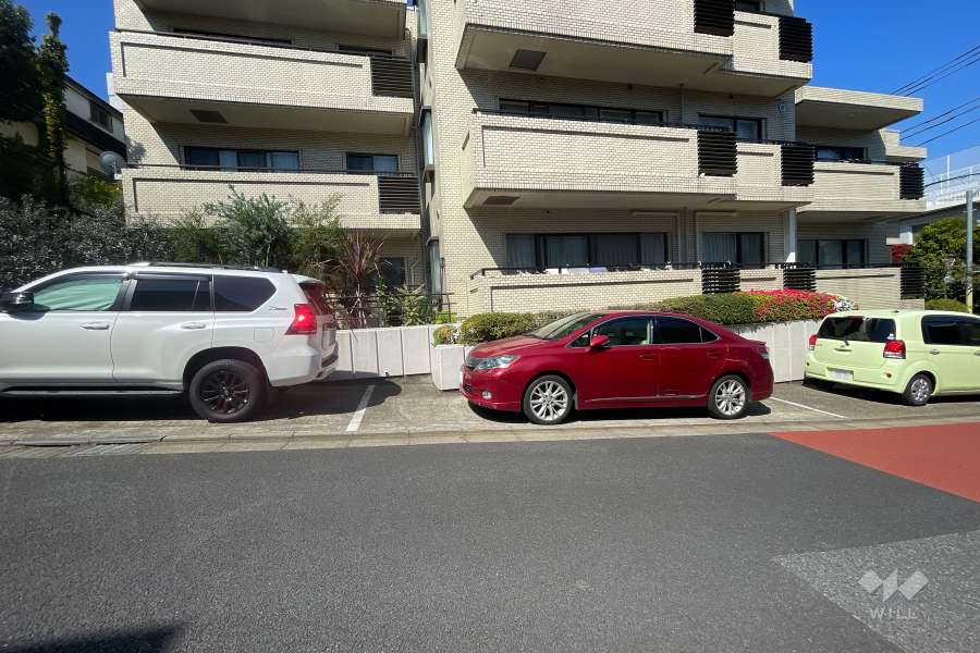 敷地内駐車場（屋外平面式）