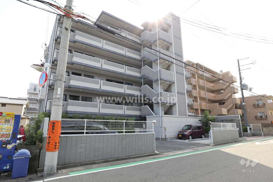 カーサ東園田の外観(北東側から)