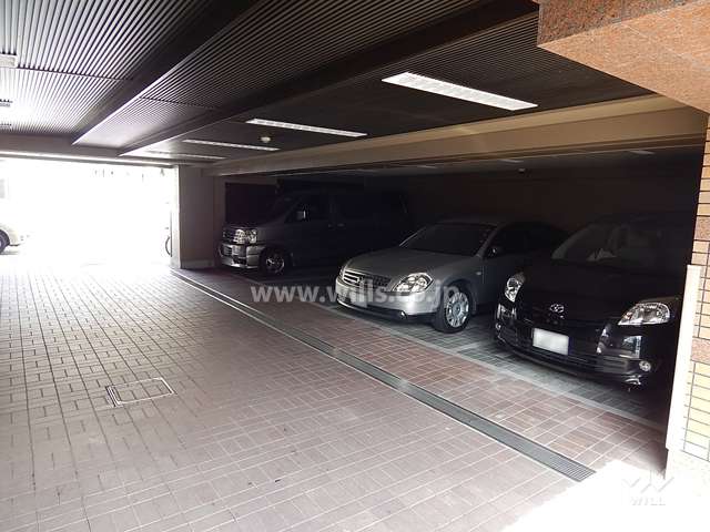 敷地内駐車場（分譲）