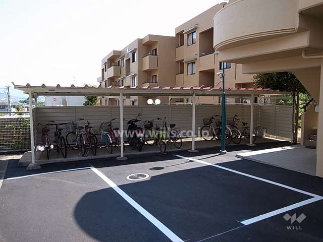 駐輪場、バイク置場