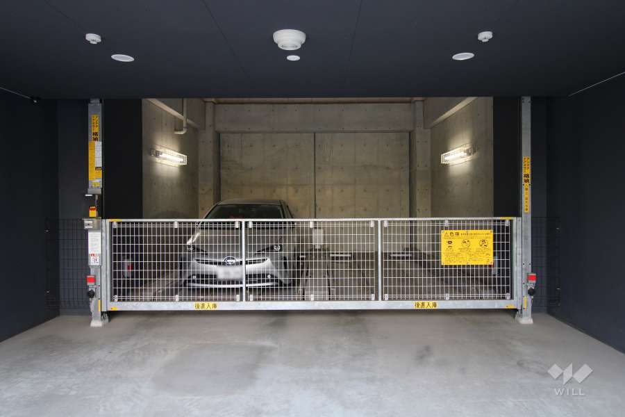 敷地内駐車場（屋内機械式）