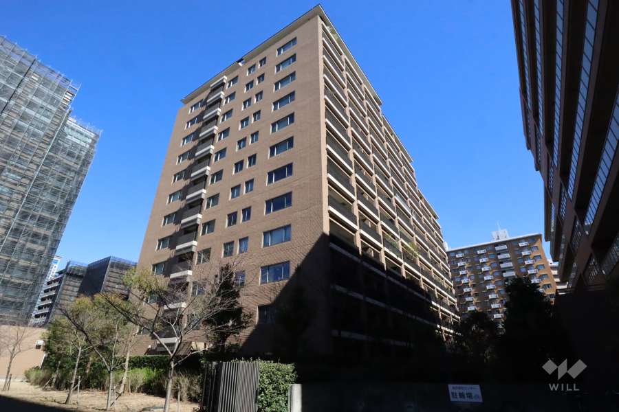 広尾ガーデンフォレスト椿レジデンスH棟の外観(南西側から)