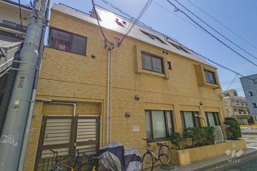 ロイヤルコーポ上原の外観（北東側から）