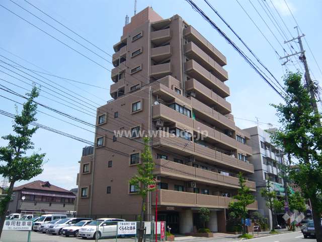 トーカンマンション武庫之荘の外観（南西側から）