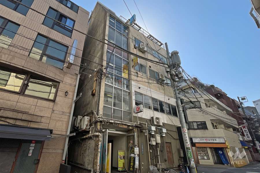 日基ビルの外観（北側から）