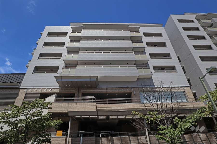 代官山アドレス　ザ・レジデンスウエストの外観（南側から）