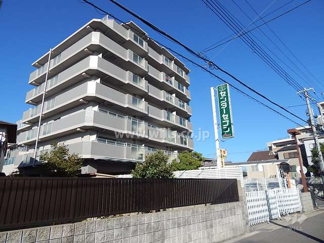 エーベル塚口の外観（南西側から）