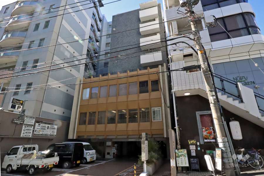 アドビルディングの外観（東側から）