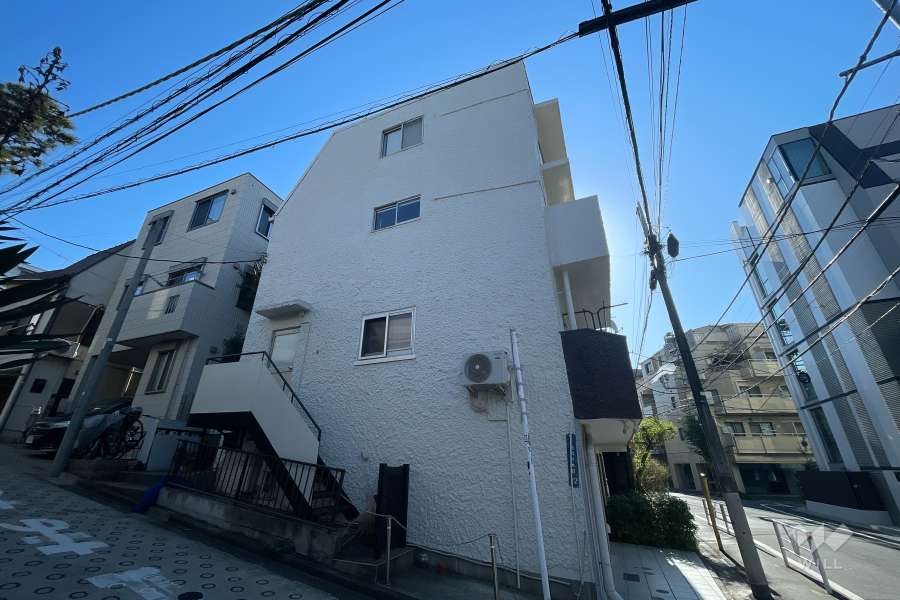 岩井ビル（元代々木町）の外観（南西側から）