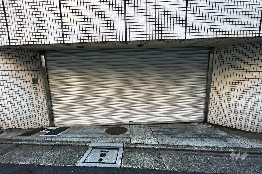 駐車場の出入り口