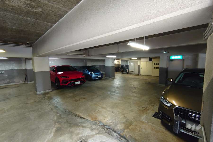 敷地内駐車場（屋内平面式）