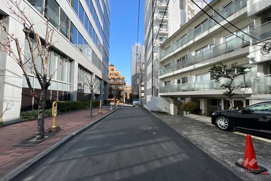 敷地北側前面道路