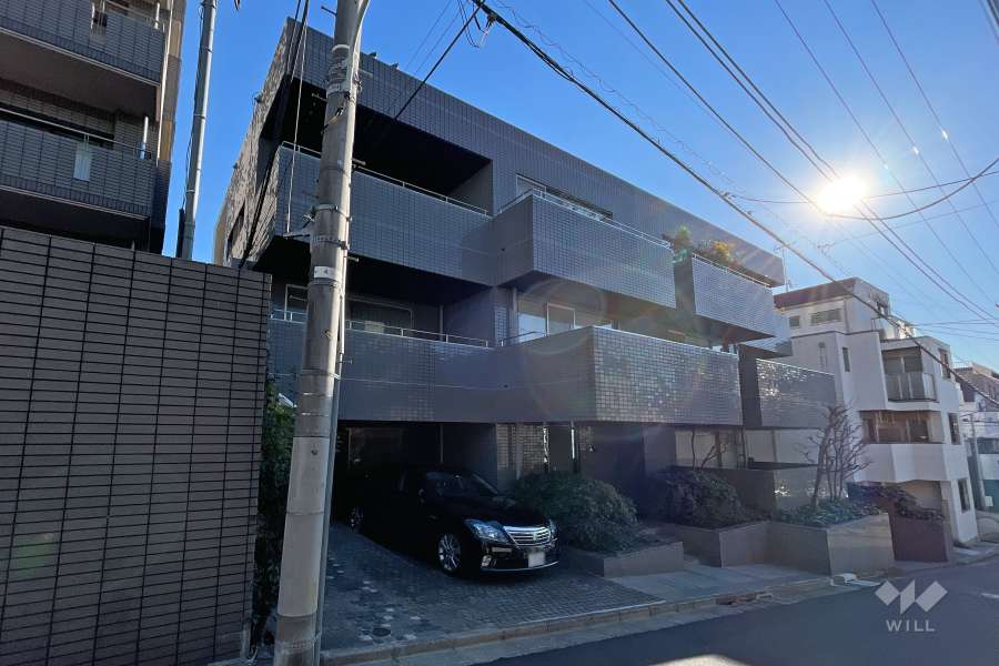 マンションの外観（西側から）