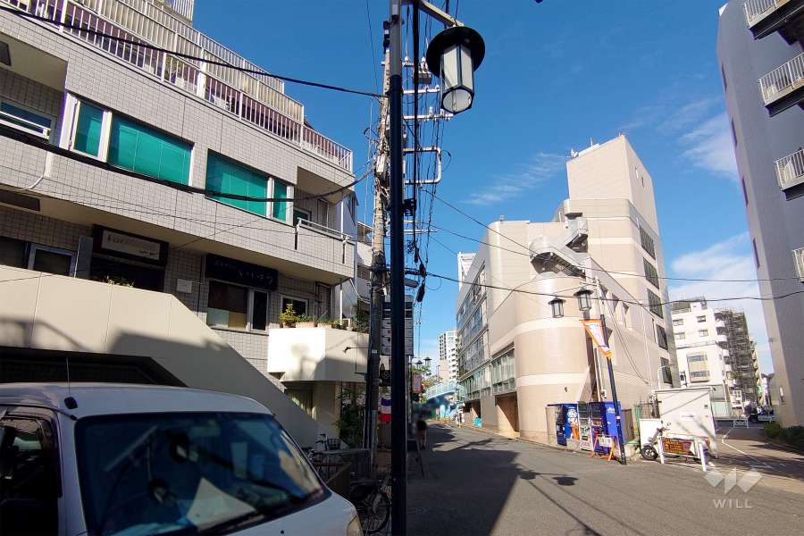 敷地北側の前面道路
