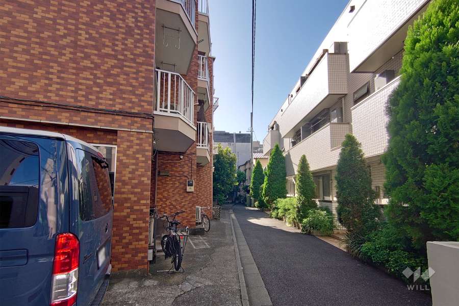 敷地南西側の前面道路　