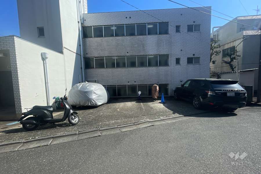 敷地内駐車場（屋外平面式）