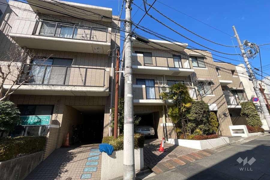 マンションの外観（南側から）