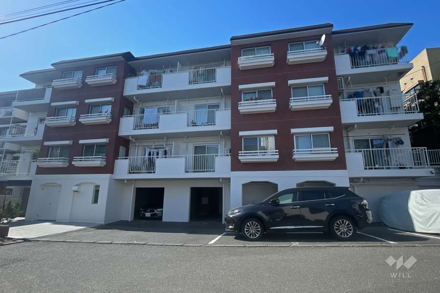 上原グリーンハイム1号棟の外観（南東側から）