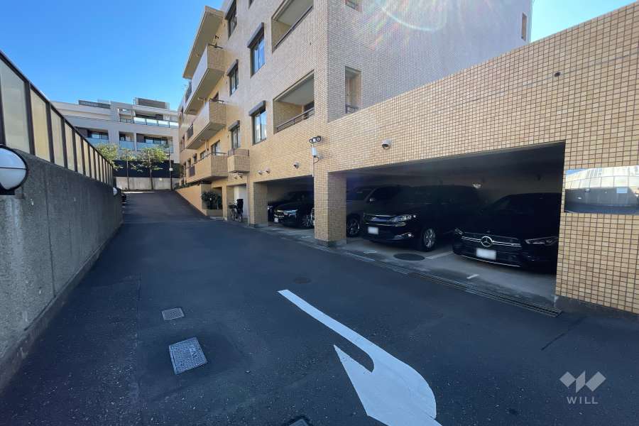 敷地内駐車場（屋内平面式）