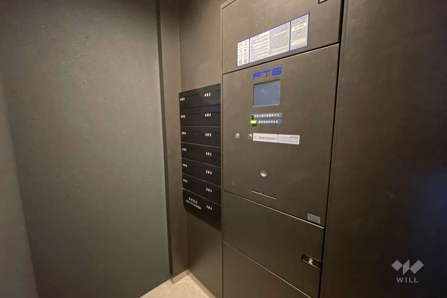 共用ポストと宅配ボックス