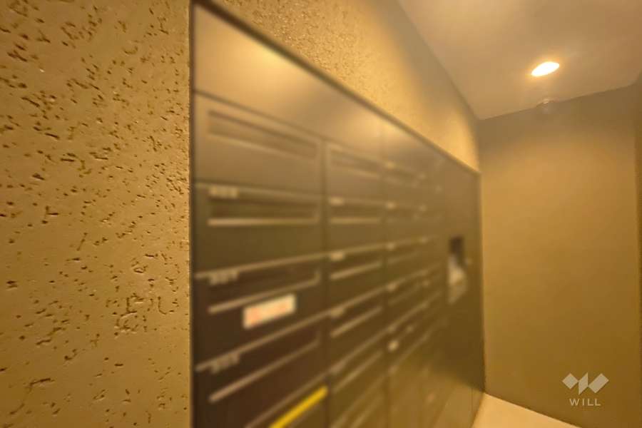 共用ポストと宅配ボックス