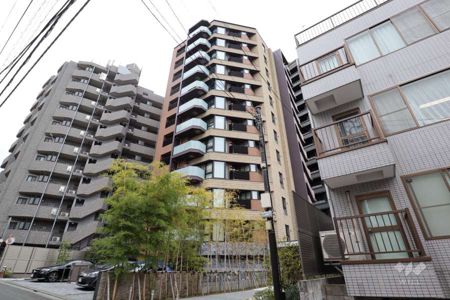 グランレ・ジェイド渋谷富ヶ谷の外観（南東側から）