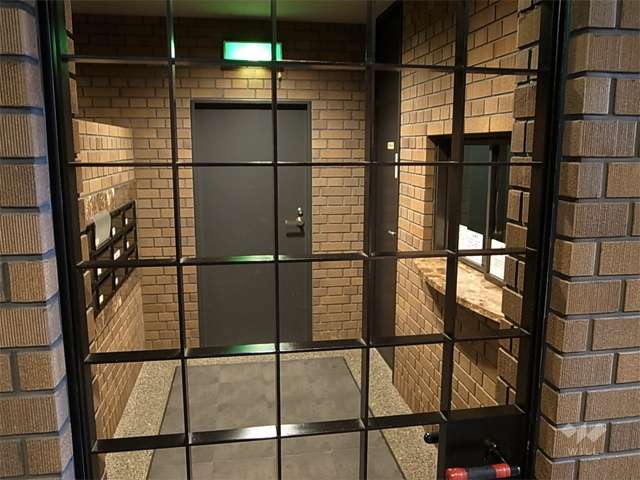 管理人室と共用ポスト