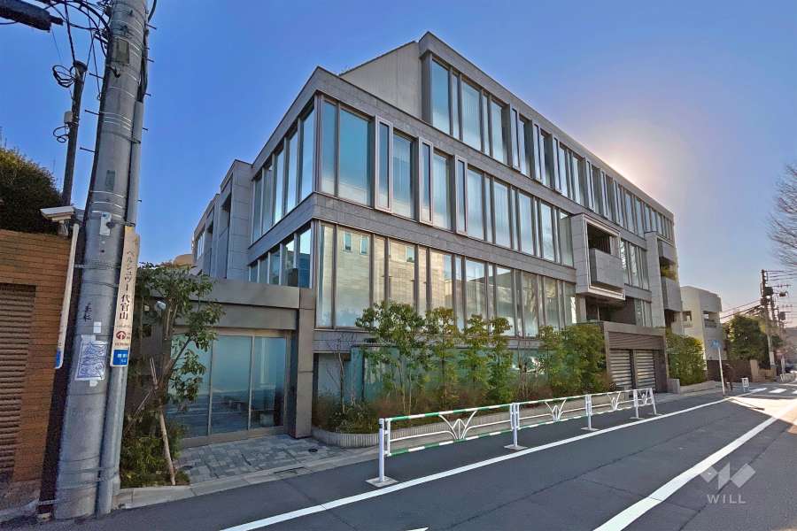 プラウド代官山猿楽町の外観（北西側から）