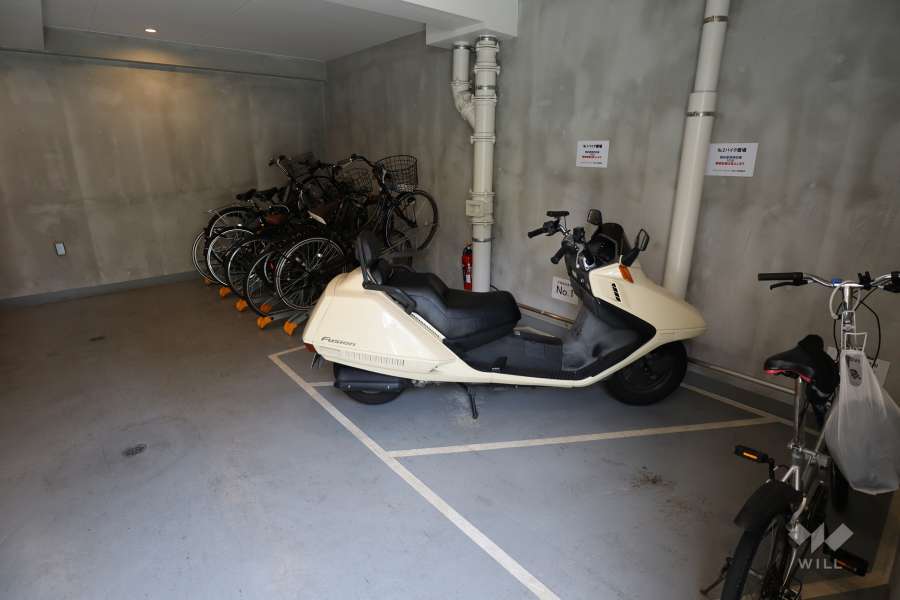 バイク置場