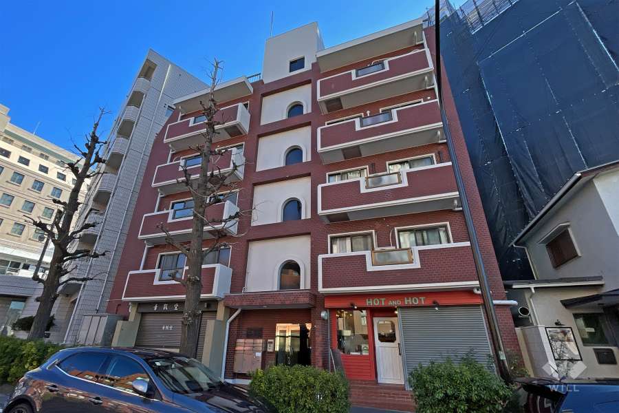 広尾ハイツ（広尾2丁目）の外観（南西側から）