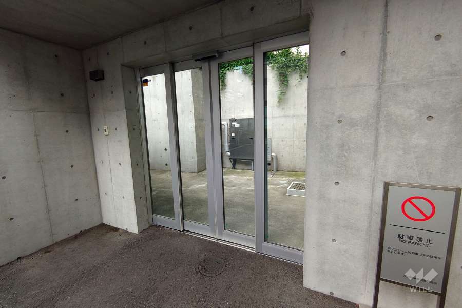 駐輪場の出入り口