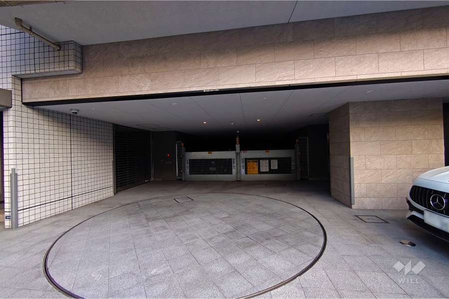 駐車場の出入口・敷地内駐車場（屋内機械式、屋外平面式）