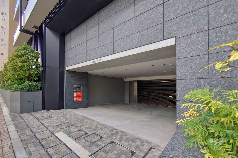 駐車場の出入り口（リングシャッター付き）