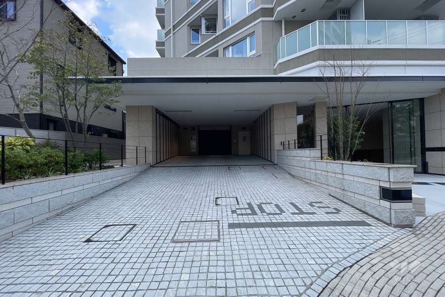 敷地内駐車場（屋内機械式）