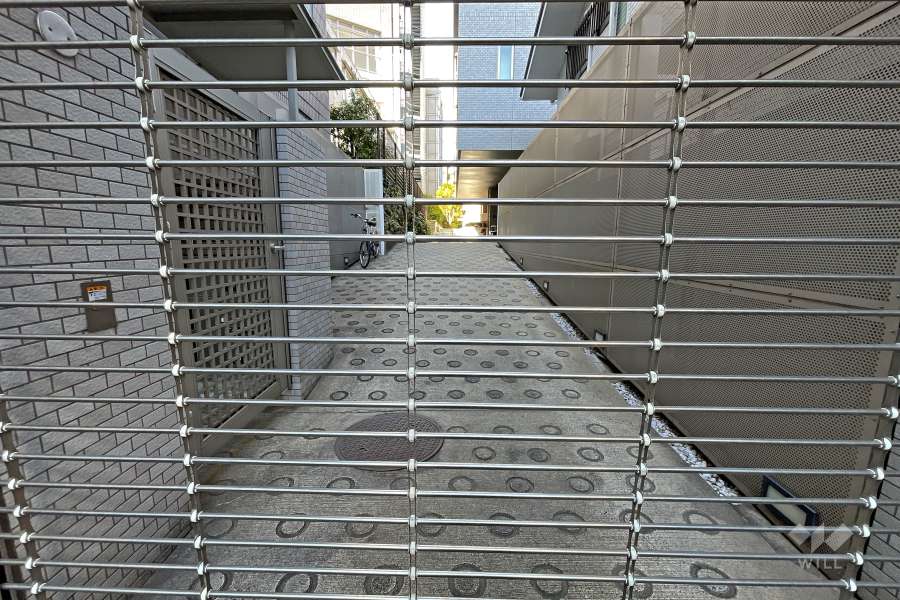 駐車場の出入り口