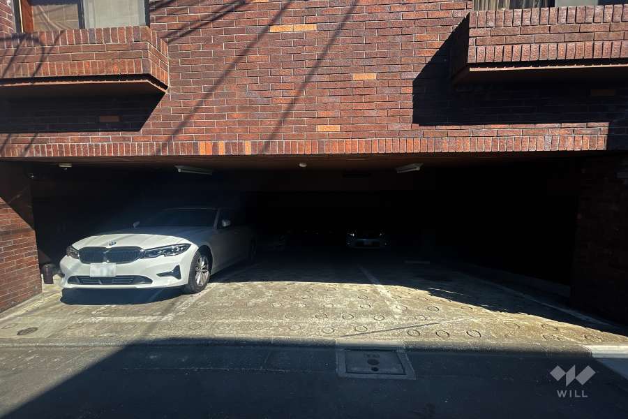 敷地内駐車場（屋内平面式）