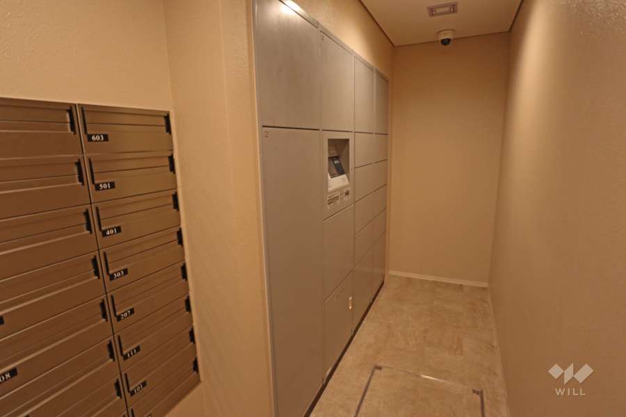 宅配ボックスと共用ポスト