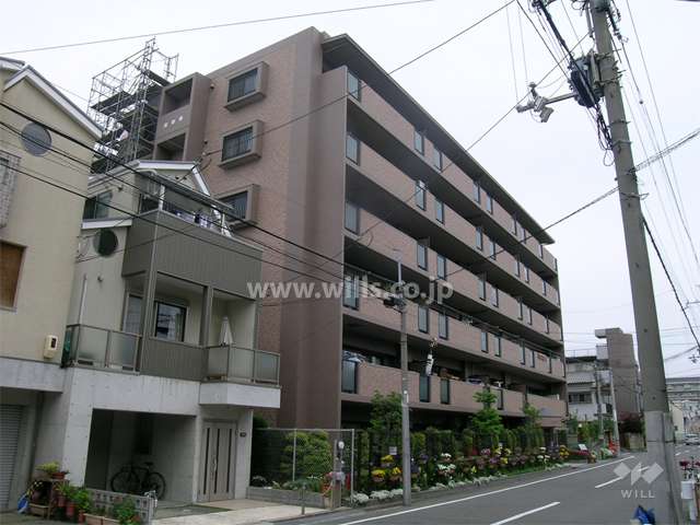 ユニライフ武庫之荘の外観（南東側から）