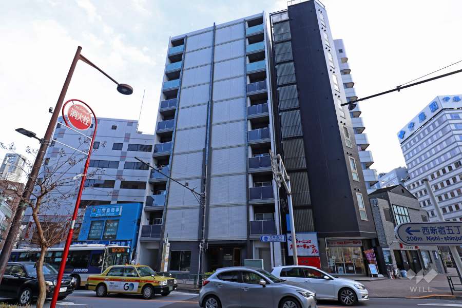 ディアレイシャス西新宿の外観（北東側から）