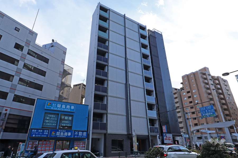 ディアレイシャス西新宿の外観（北西側から）