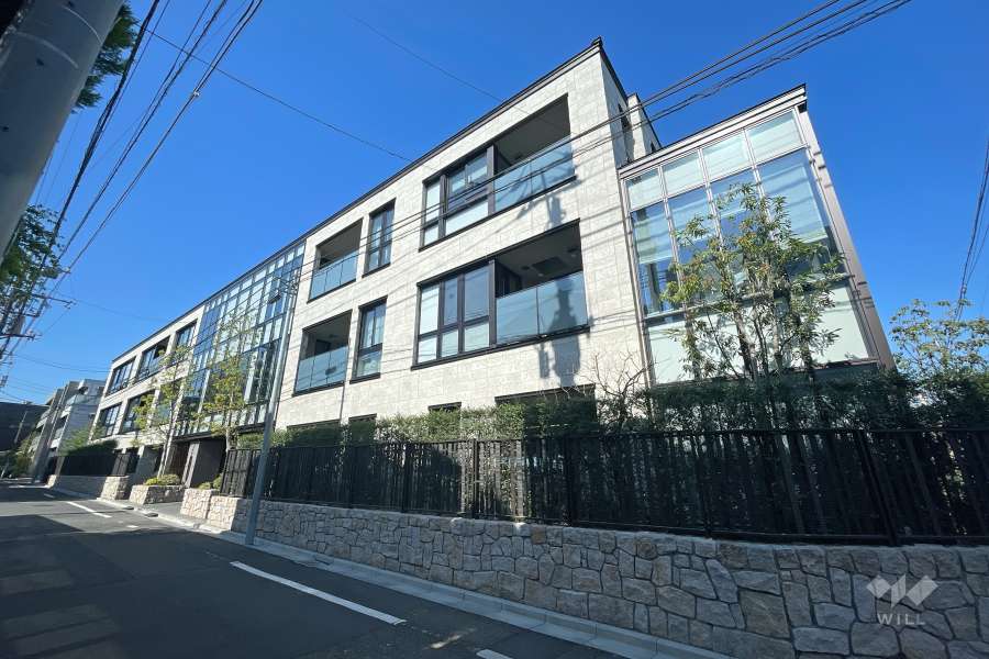 プラウド元代々木町の外観（北東側から）