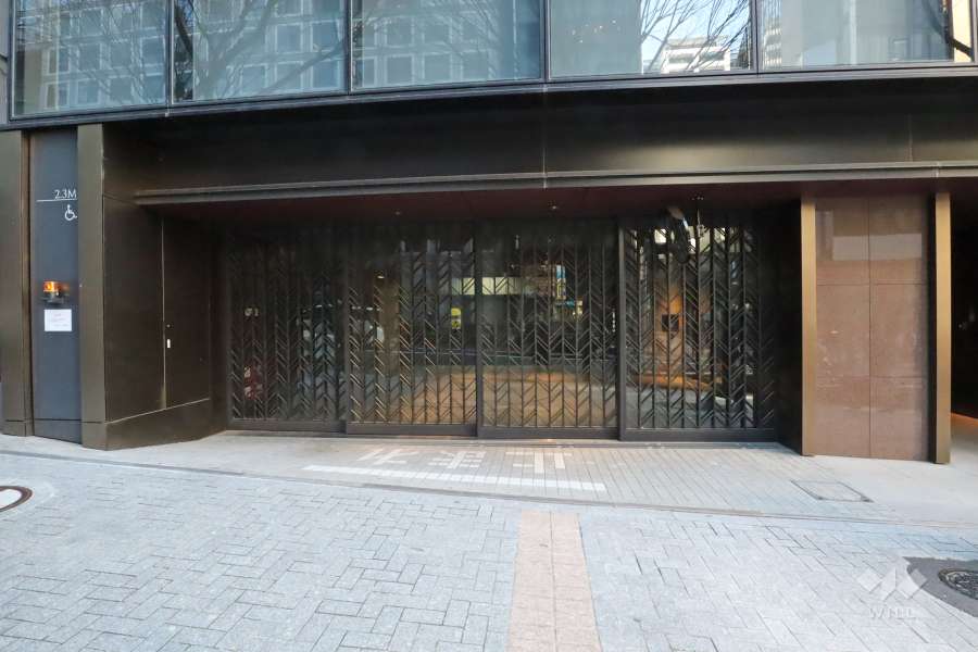 駐車場の出入り口