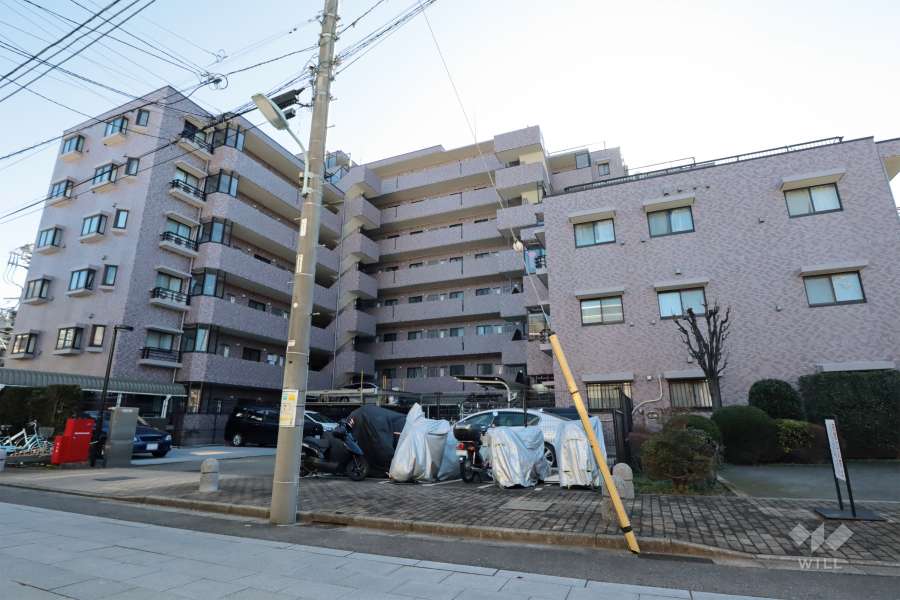 クレッセント南品川の外観(北西側から)