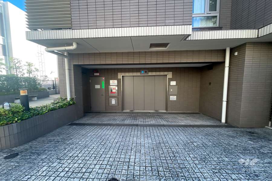 敷地内駐車場（屋内機械式）