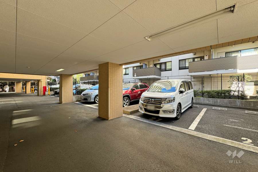 敷地内駐車場（屋外平面式）