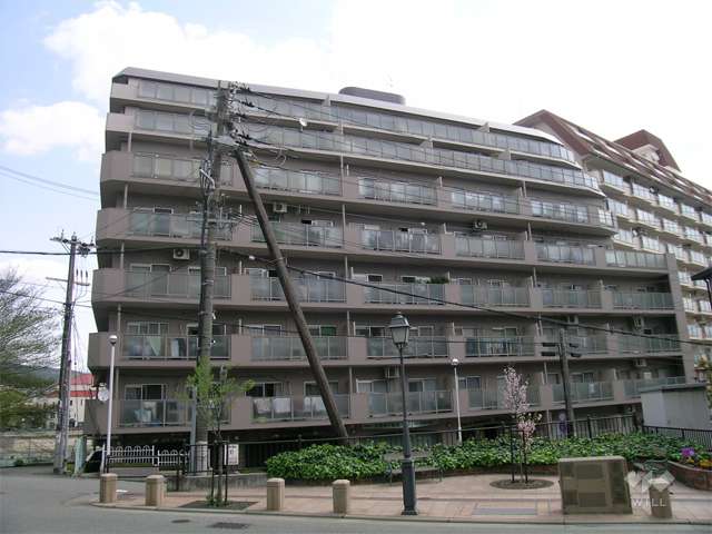 メルヘン宝塚の外観（南西側から）